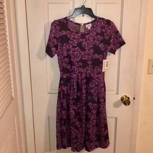 Lularoe Amelia dress. NWT sz medium.